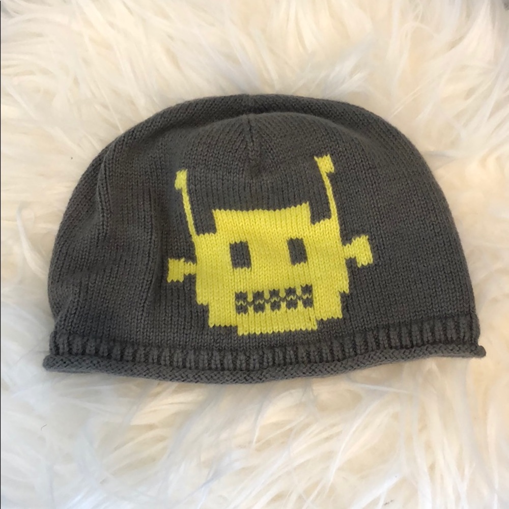 GAP robot beanie 12-18 mo (runs small)